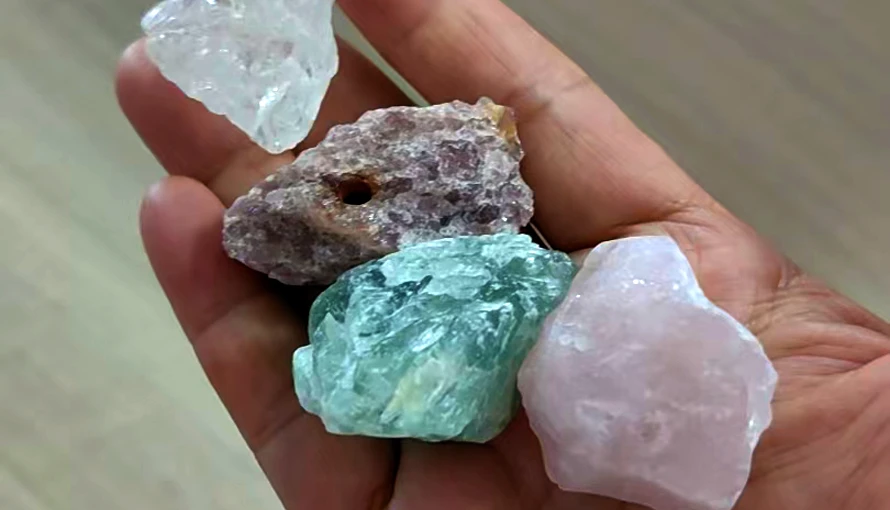 what does rose quartz do manufacturing